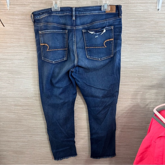 American Eagle Hi-Rise Jegging crop distressed jeans women's size 18 short - Picture 4 of 7